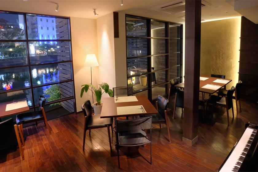 カフェ&ダイニングイルンゴ 1F