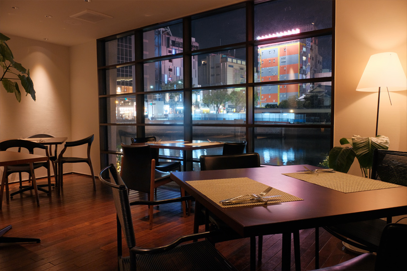 カフェ&ダイニングイルンゴ 1F